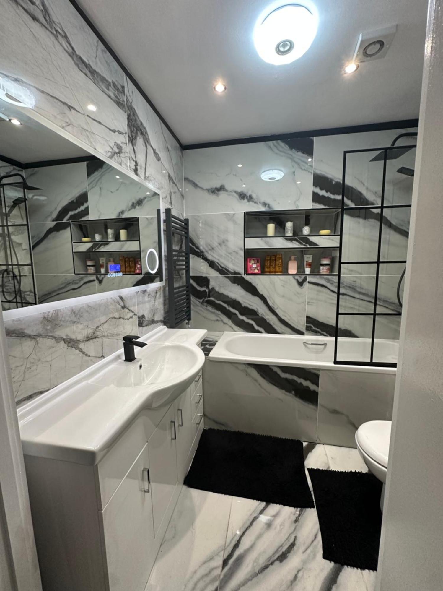The Xl Modern Retreat Guest house